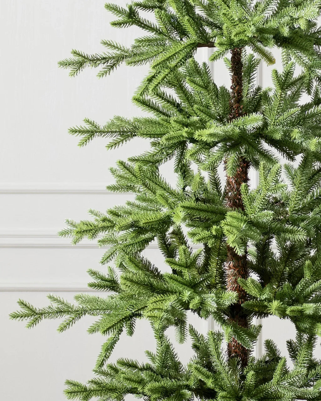Árvore de Natal Luxuosa Vale dos Pinheiros com LED, Galhos Densos, Iluminação Quente