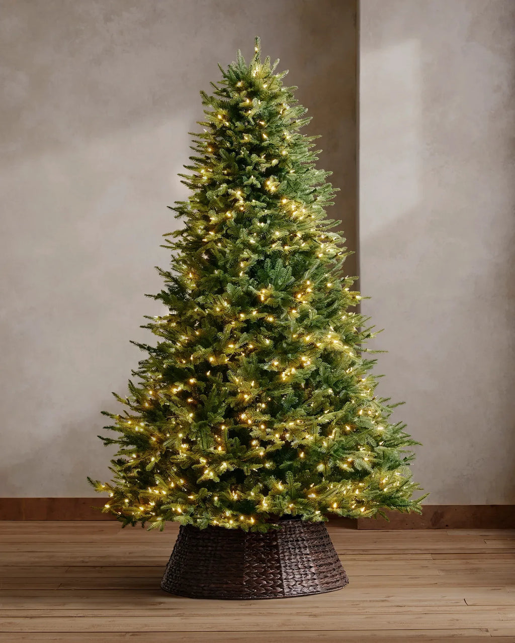 Árvore Natal Jardim Estrelas LED, Luxo e Brilho para Decoração Festiva