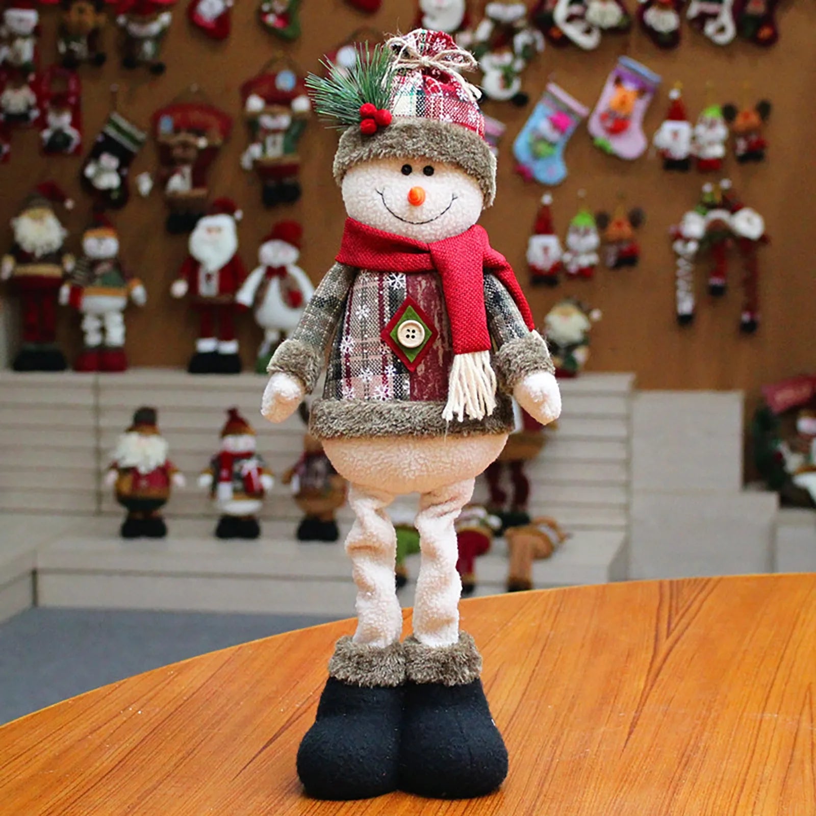 Conjunto Decorativo Natalino Premium: Papai Noel, Rena e Boneco de Neve Extensíveis